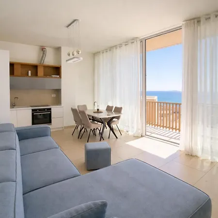 Spacious Coast For 10 Guests 104d, 104c Daire Palasë