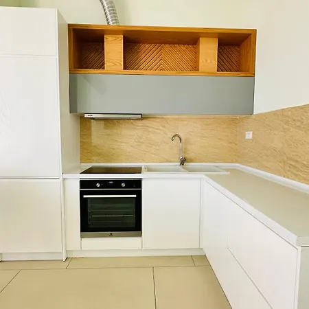 Daire Spacious Coast For 10 Guests 104d, 104c *