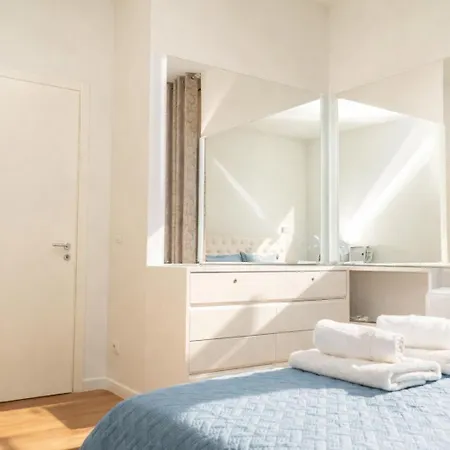 Spacious Coast For 10 Guests 104d, 104c Daire *